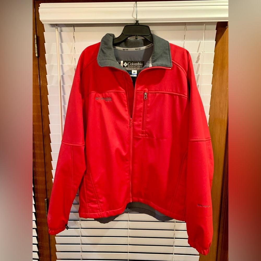 Columbia Red jacket size XL